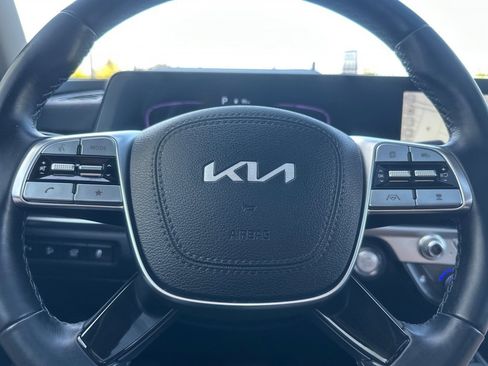 Used 2024 Kia Telluride EX image 38