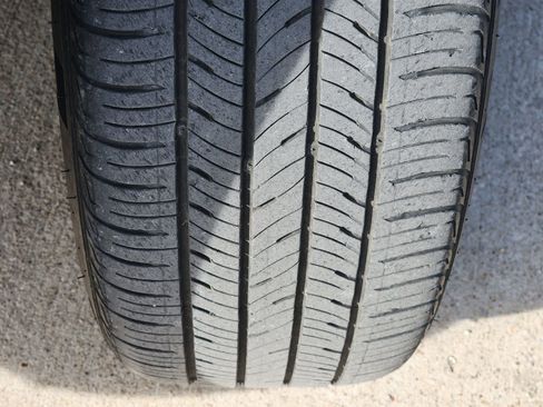 Used 2024 Kia Seltos EX image 12