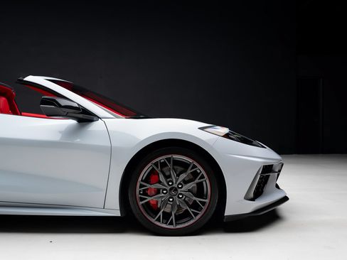 Used 2023 Chevrolet Corvette Stingray Premium Cpe w/ Z51 Performance Package RWD image 41