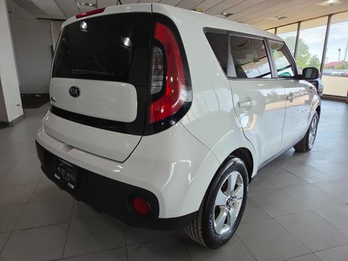 Used 2018 Kia Soul FWD image 7