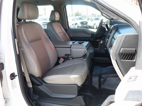 Used 2017 Ford F550 2WD Crew Cab Super Duty image 43