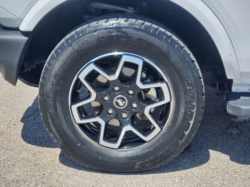 Certified 2024 Ford Bronco Outer Banks AWD/4WD image 10