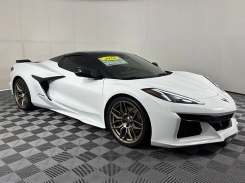 Used 2024 Chevrolet Corvette Stingray Premium Cpe w/ Z51 Performance Package RWD image 30