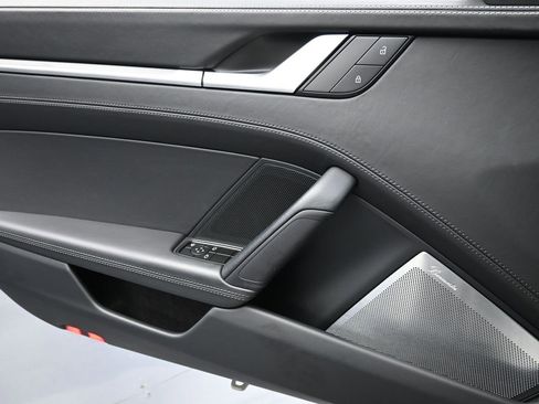 Used 2025 Porsche 911 Turbo S w/ Exterior Sport Package image 25