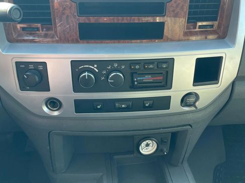 Used 2007 Dodge Ram 2500 Truck Laramie image 25