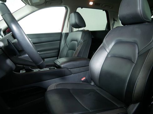 Used 2023 Nissan Pathfinder SL image 15