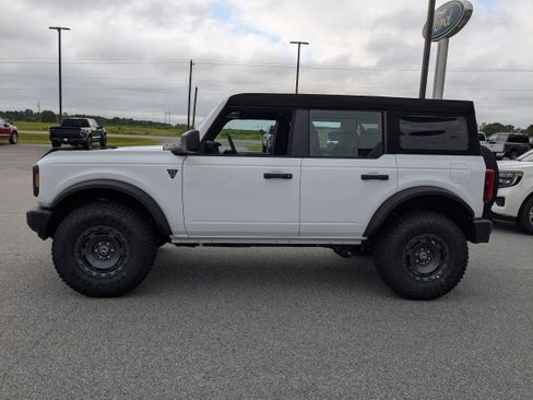 New 2025 Ford Bronco 4-Door w/ Sasquatch Package AWD/4WD image 7