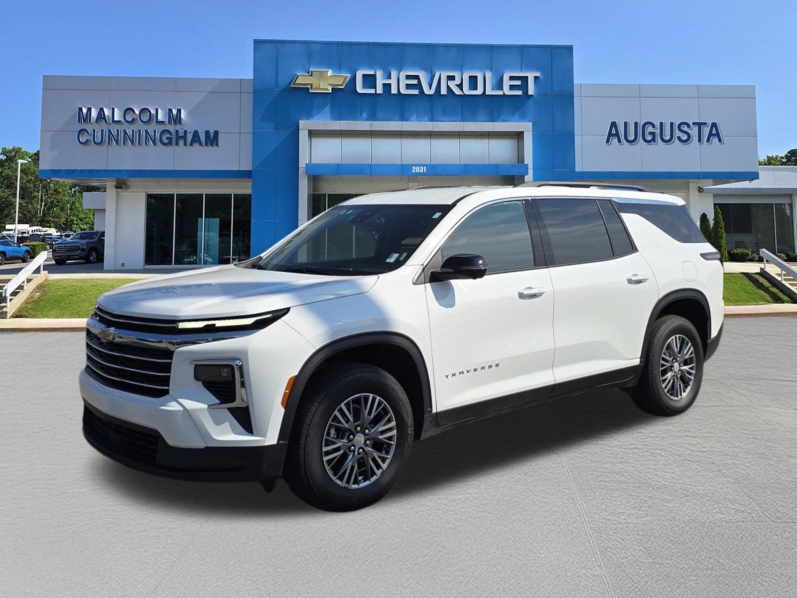 Certified 2026 Chevrolet Traverse LT w/ Driver Confidence Package FWD image 1