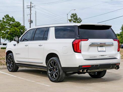 Used 2021 GMC Yukon XL Denali w/ Denali Premium Package RWD image 10
