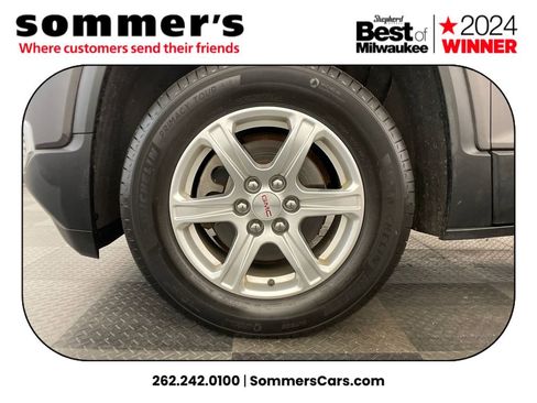 Used 2019 GMC Acadia SLE w/ LPO, Floor Liner Package image 23