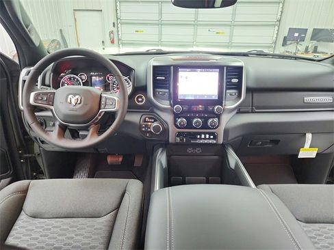 New 2026 RAM 1500 4x4 Crew Cab image 24