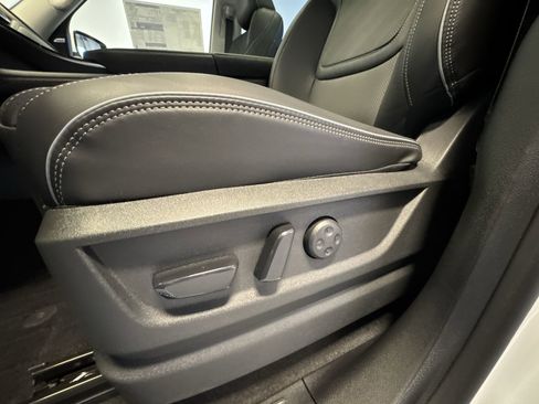 New 2026 INFINITI QX80 Luxe w/ Cargo Package image 12