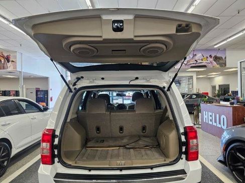 Used 2014 Jeep Patriot Limited w/ Sun/Sound Group AWD/4WD image 39