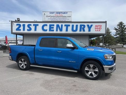 Used 2021 RAM 1500 Laramie AWD/4WD image 1
