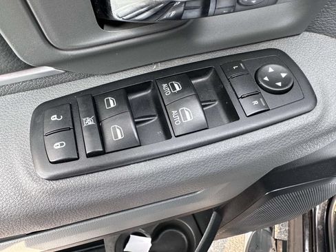 Used 2015 RAM 1500 Big Horn AWD/4WD image 9