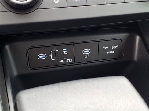 New 2026 Hyundai Tucson SE image 8