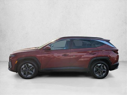 Certified 2025 Hyundai Tucson SEL image 9