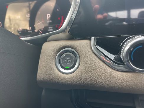 New 2026 GMC Canyon Denali image 21