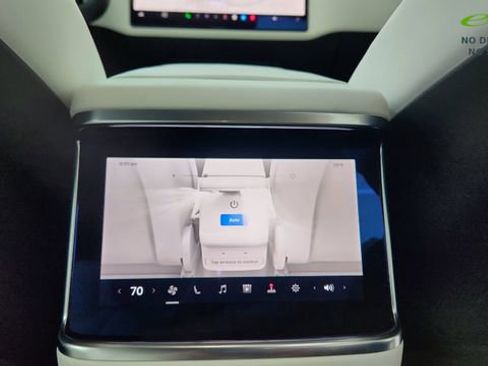 Used 2022 Tesla Model X AWD/4WD image 56