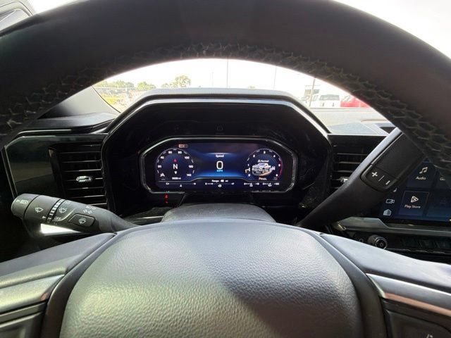 Used 2025 Chevrolet Silverado 2500 LT AWD/4WD image 11