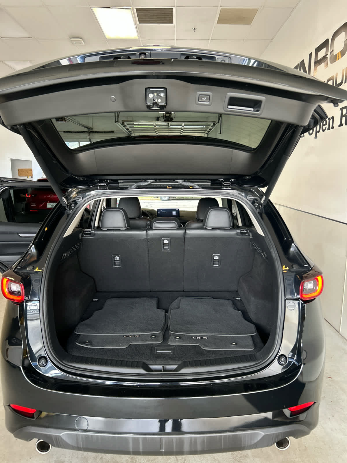 Certified 2024 MAZDA CX-5 AWD 2.5 S w/ Preferred Package image 18