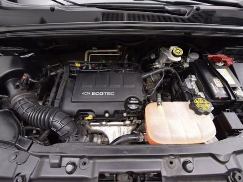 Used 2020 Chevrolet Trax LS image 21