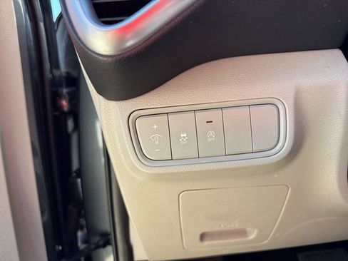 Used 2023 Kia Soul LX w/ LX Technology Package image 22