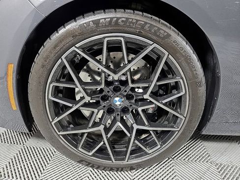Used 2022 BMW M8 Competition image 9