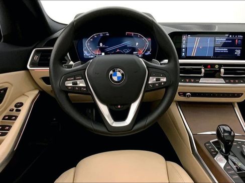 Used 2021 BMW 330i xDrive Sedan w/ Premium Package AWD/4WD image 4