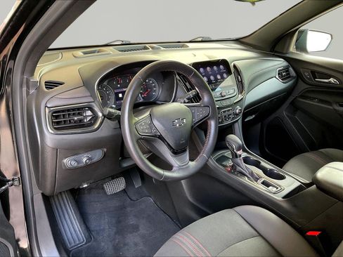 Used 2022 Chevrolet Equinox RS w/ Infotainment Package FWD image 17