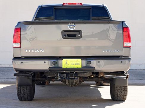 Used 2015 Nissan Titan PRO-4X image 10