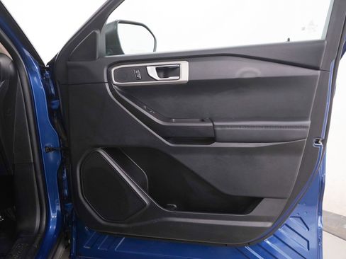 Used 2023 Ford Explorer 4WD w/ Class IV Trailer Tow Package image 11