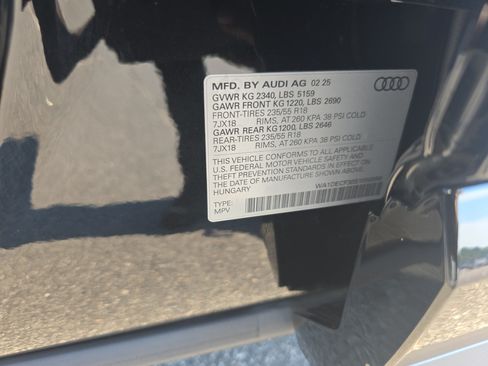 Used 2025 Audi Q3 2.0T Premium AWD/4WD image 32