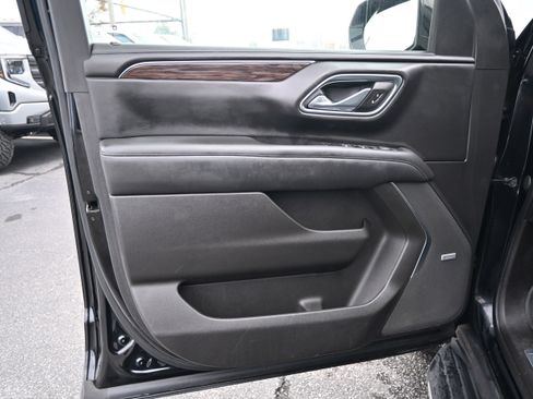 Used 2021 Chevrolet Tahoe LT image 16