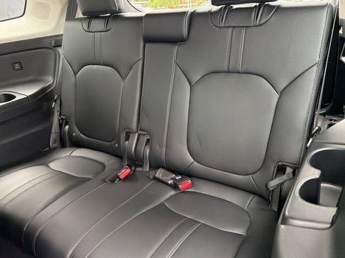 Used 2023 Honda Pilot Elite image 17