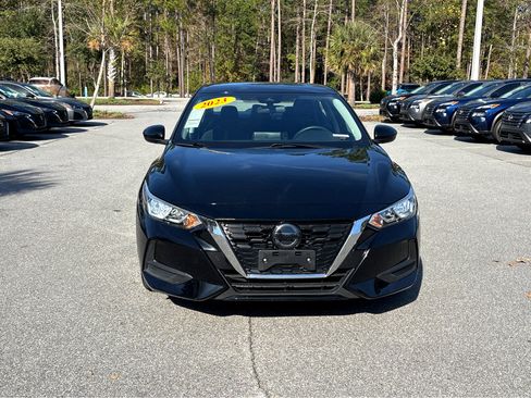 Used 2023 Nissan Sentra SV image 2