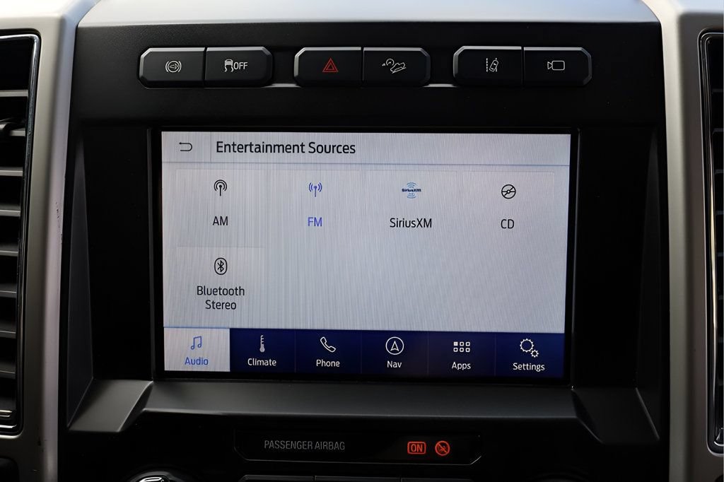 Used 2021 Ford F350 Lariat w/ Lariat Ultimate Package AWD/4WD image 33