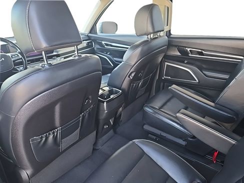 Used 2025 Kia Telluride S AWD/4WD image 33