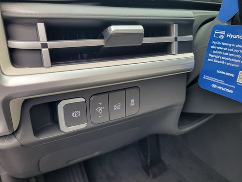 New 2026 Hyundai Santa Fe SE AWD/4WD image 17