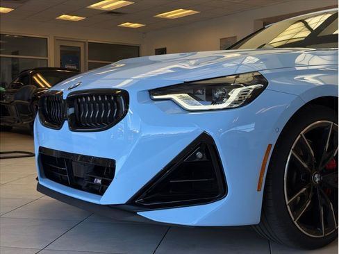 Used 2025 BMW M240i Coupe w/ Premium Package RWD image 40