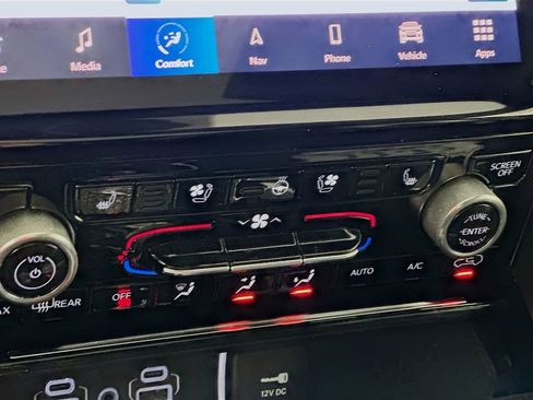 Used 2021 Jeep Grand Cherokee L Overland w/ Luxury Tech Group IV image 27