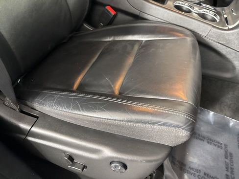 Used 2022 Jeep Grand Cherokee Limited image 29