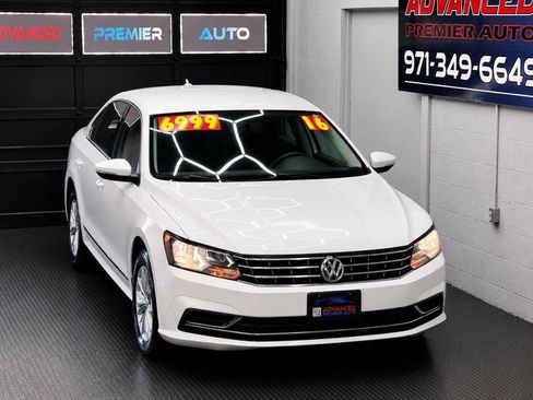 Used 2016 Volkswagen Passat 1.8T S FWD image 2