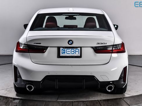 Used 2025 BMW 330i xDrive Sedan w/ M Sport Package image 5