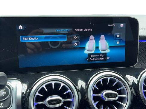 Used 2021 Mercedes-Benz GLB 35 AMG 4MATIC image 27