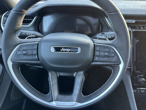 New 2025 Jeep Grand Cherokee Limited w/ MOPAR Finishing Package image 13