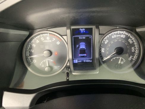 Used 2016 Toyota Tacoma TRD Off-Road image 29