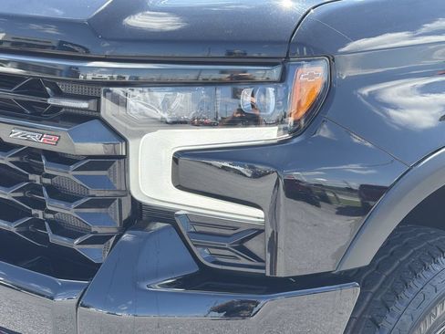 Used 2022 Chevrolet Silverado 1500 ZR2 w/ Technology Package AWD/4WD image 29