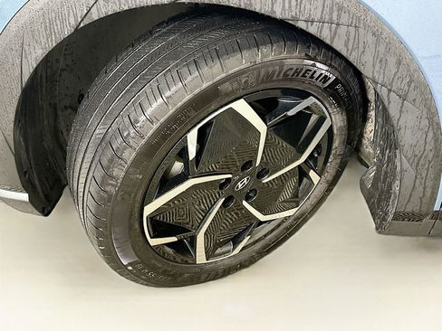 Used 2022 Hyundai Ioniq 5 SE w/ Cargo Package RWD image 24
