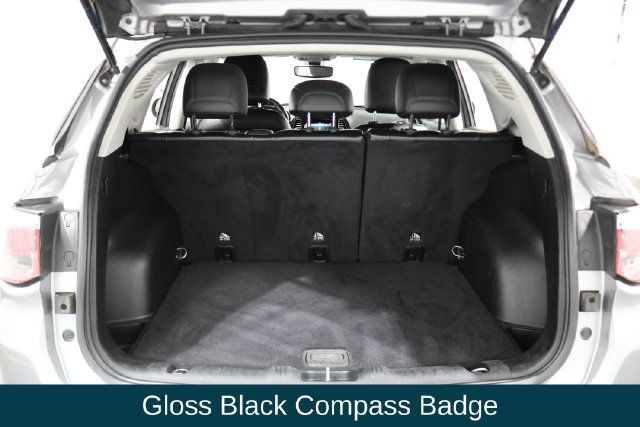 Used 2020 Jeep Compass Latitude FWD image 12